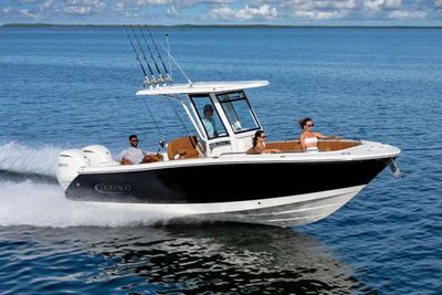 2025 Robalo R250 Center Console