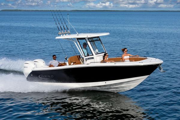 2025 Robalo R250 Center Console