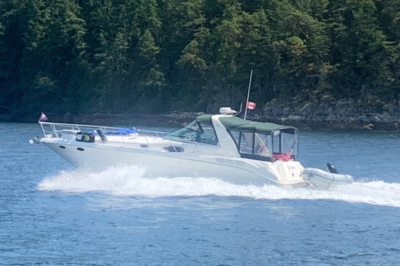 1999 Sea Ray 400 Sundancer