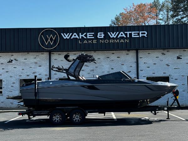 Centurion Fe23 2025 Centurion Fe23 boat parked at Wake & Water Lake Norman.