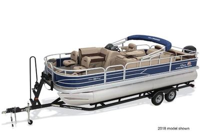 Sun Tracker Fishin' Barge 22 DLX Boat