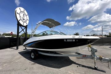 2016 Yamaha Boats AR190