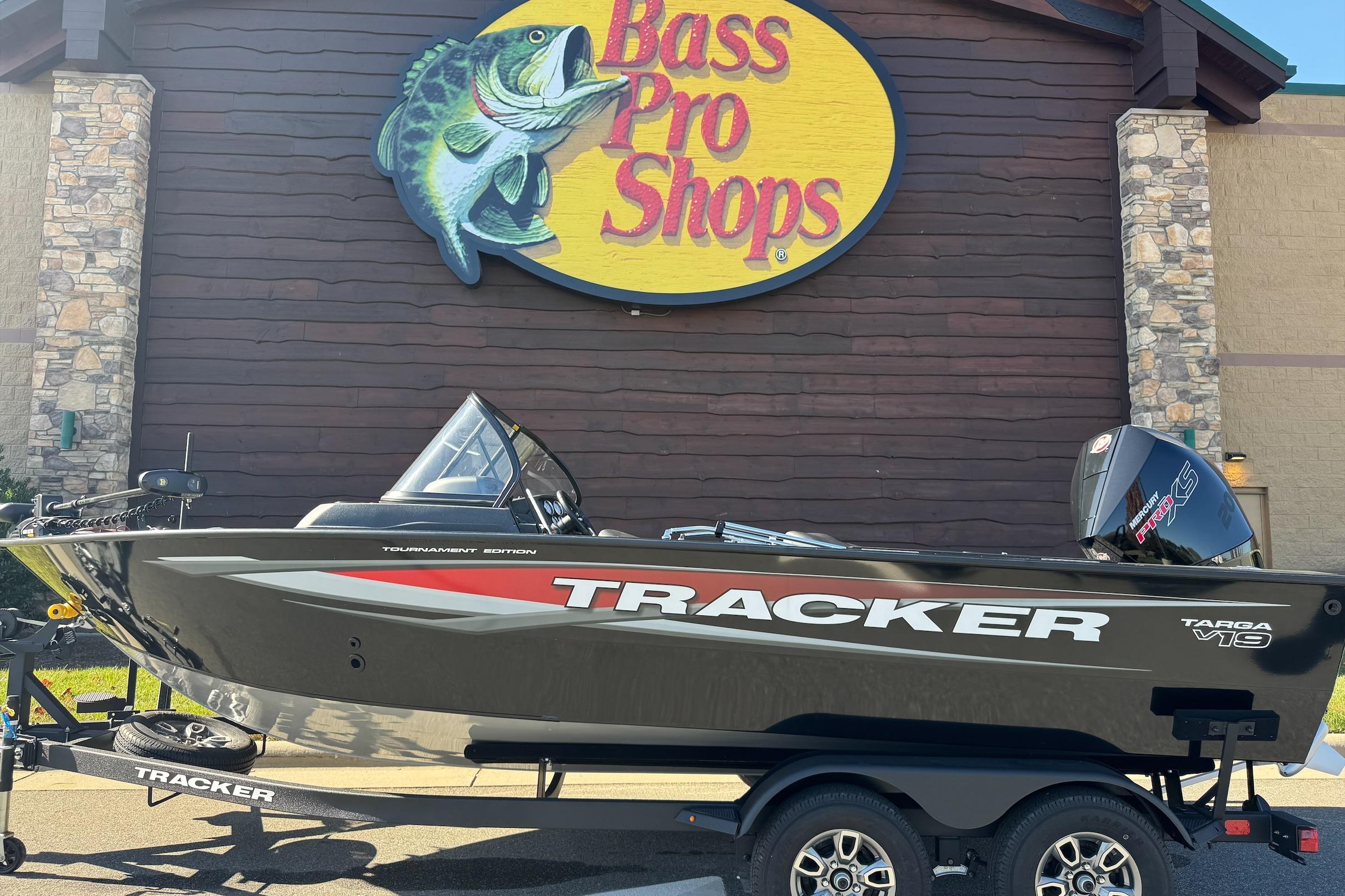 2026 Tracker Targa V-19 Combo