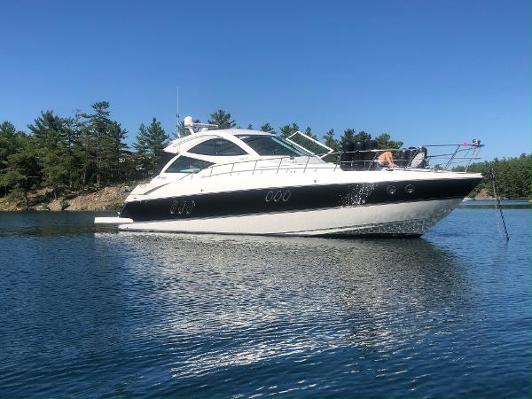 2012 Cruisers Yachts 540 Sport Coupe