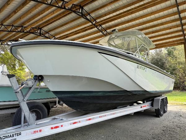 2024 Boston Whaler Guardian 27