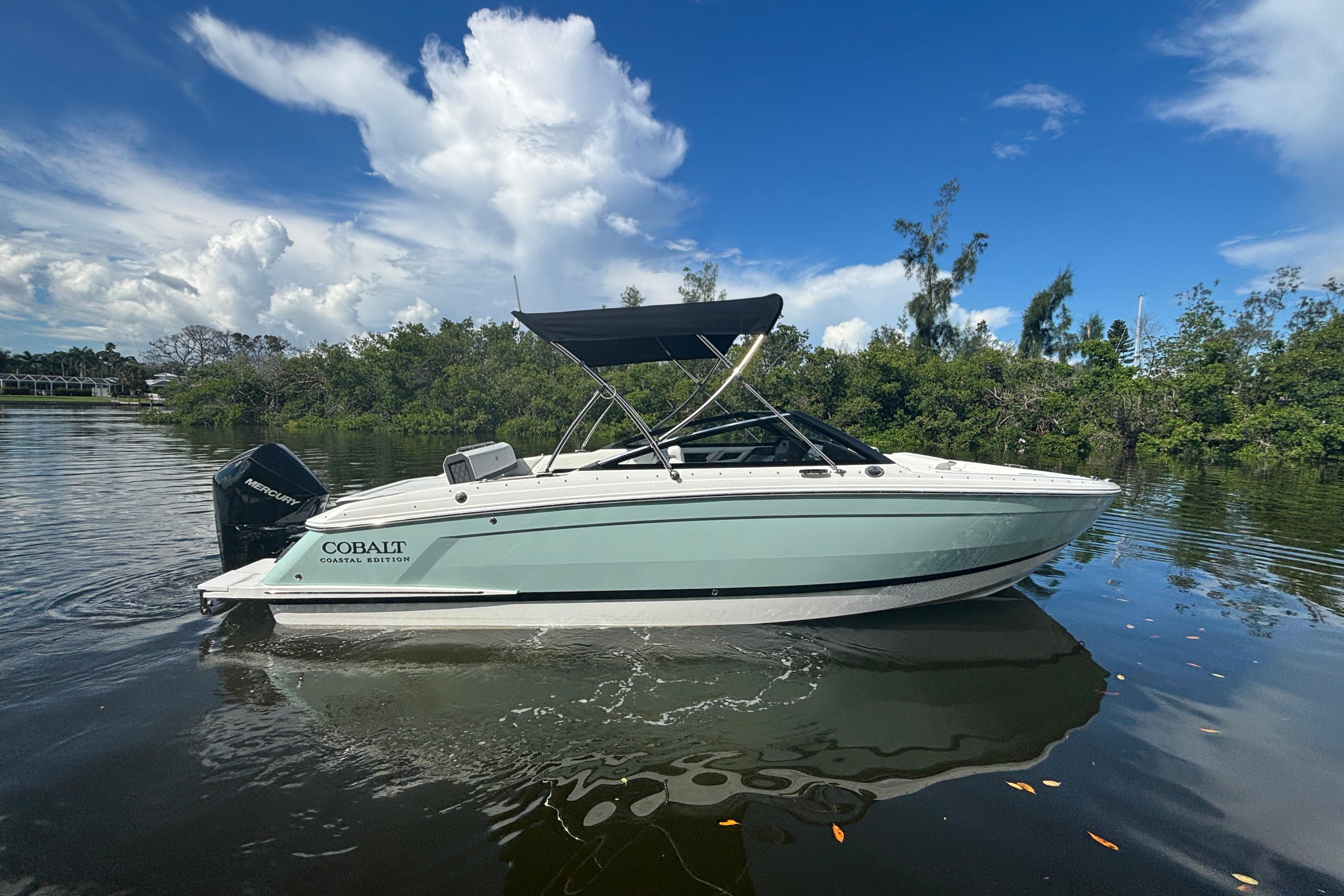 2026 Cobalt R4 Outboard