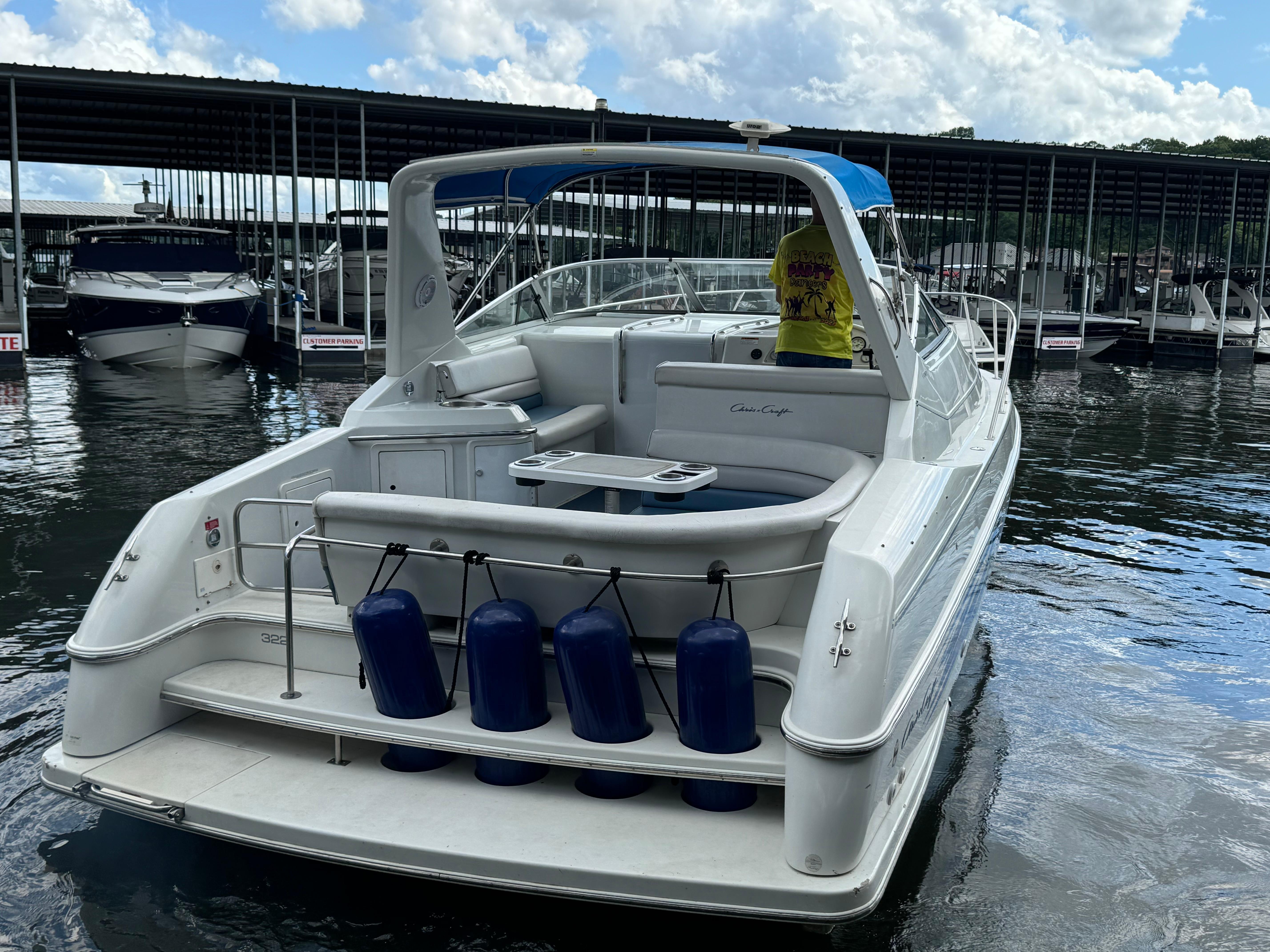 1994 Chris-Craft Crowne 322