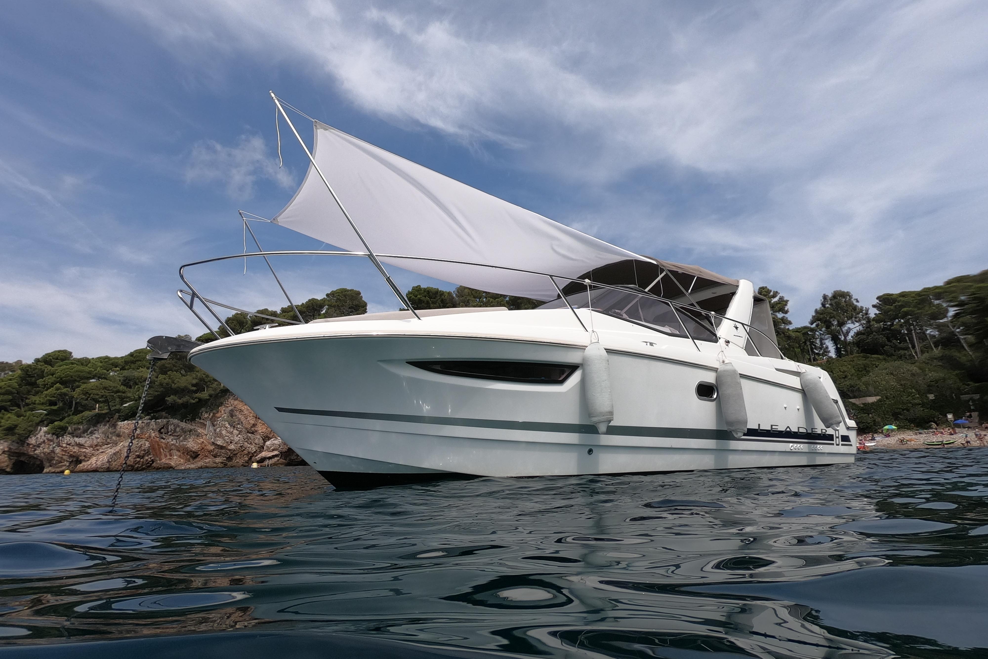 2014 Jeanneau Leader 8