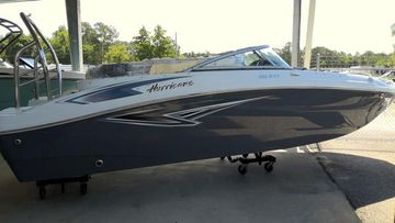 2026 Hurricane SunDeck 217 OB