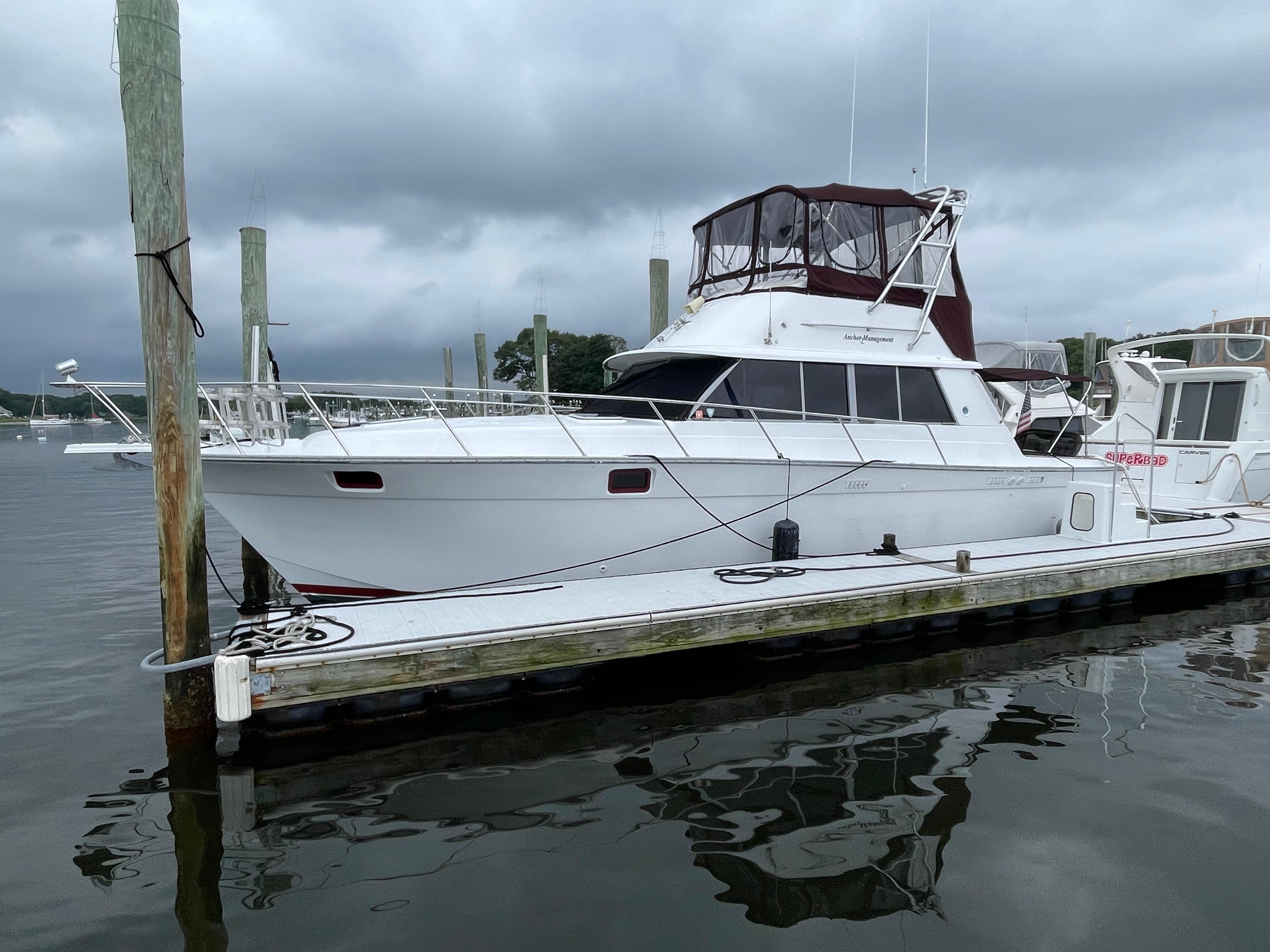 1989 Silverton 37 Convertible