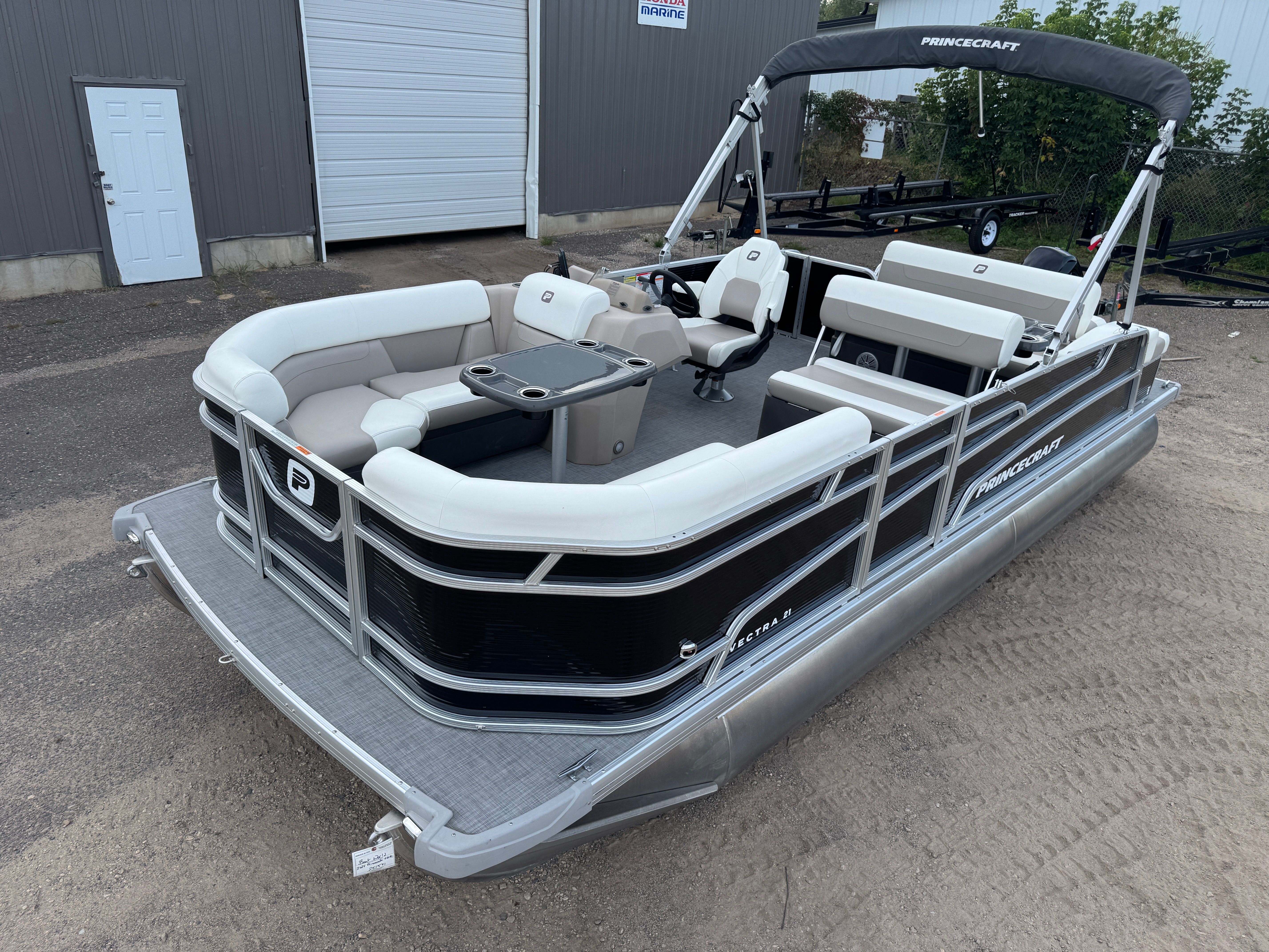 2024 Princecraft Vectra 21 RL Dinette Swingback Pontoon