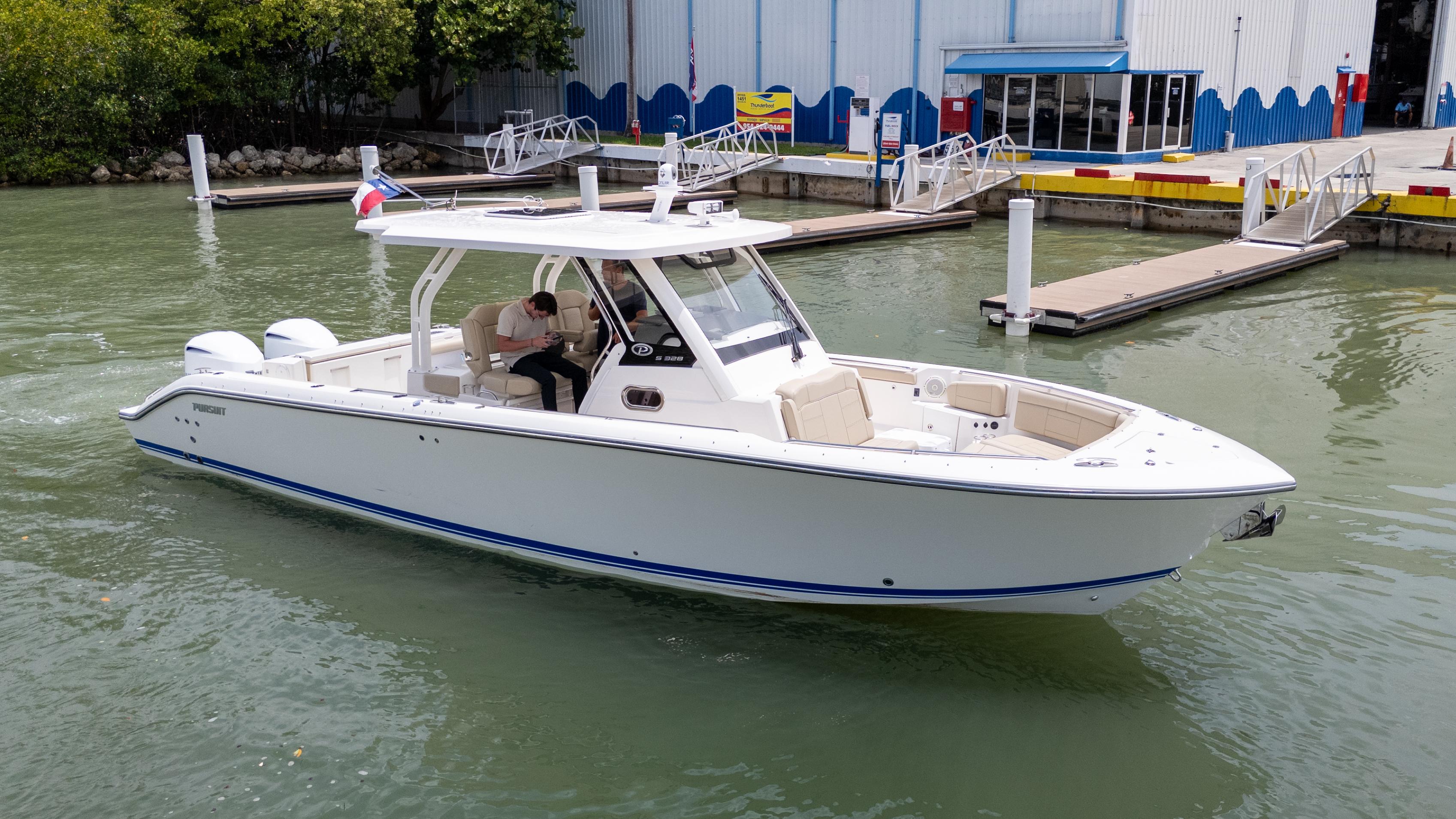 2018 Pursuit S328