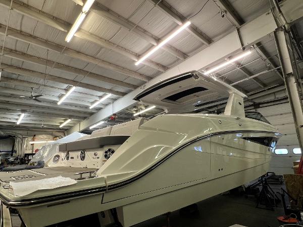 2025 Sea Ray SLX 400