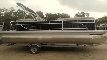 2026 Godfrey Marine Xperience 2286 SBX Sport Tube 27 In. Package}