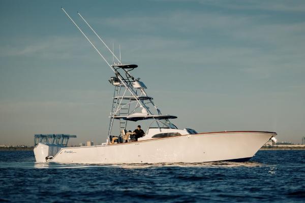 Front Runner 47 CC Custom 2024 Front Runner 47 CC Custom boat cruising on open water.
