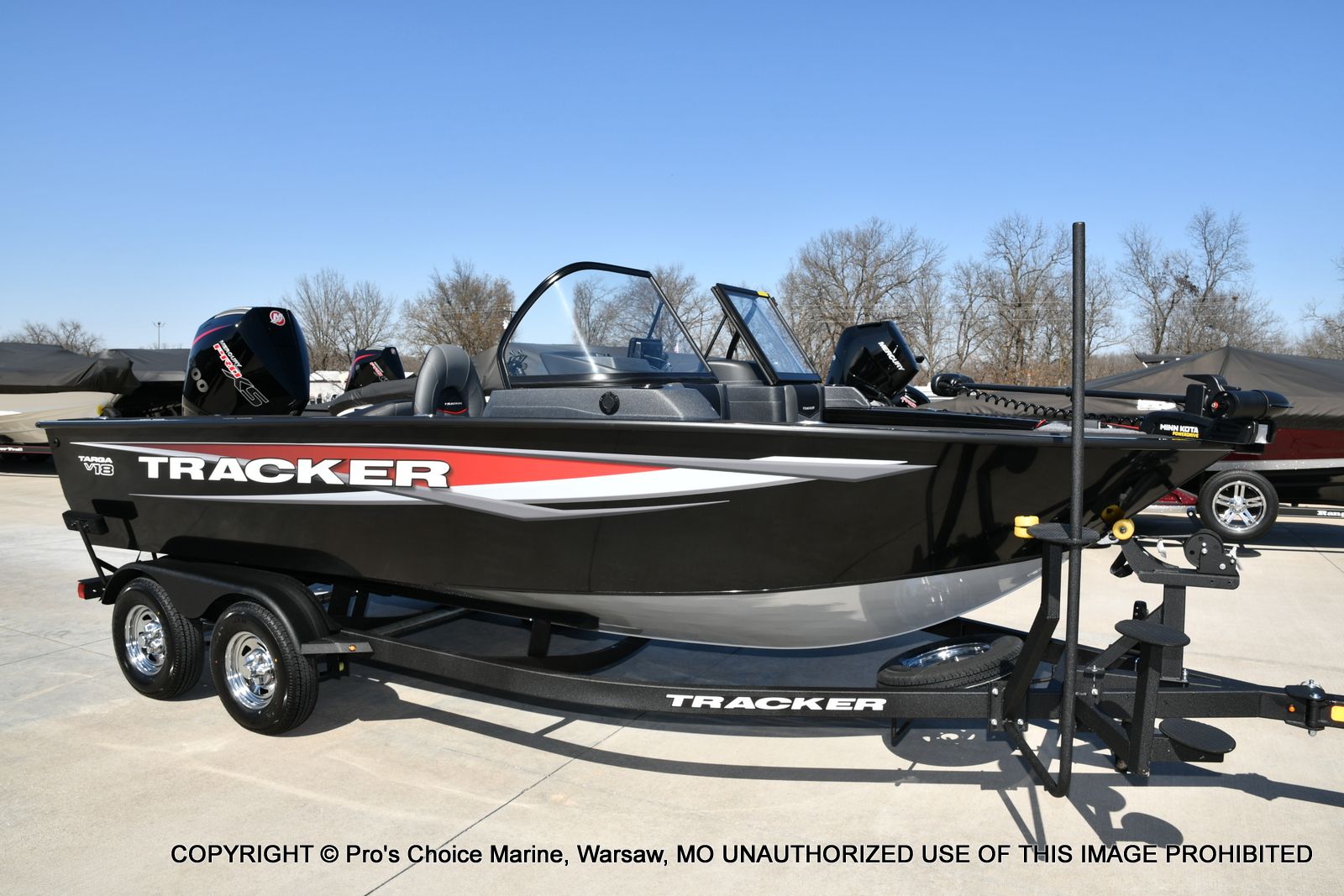Tracker TARGA V-18 WT w/200HP Pro-XS 2025 Tracker TARGA V-18 WT boat with 200HP Pro-XS engine on trailer.