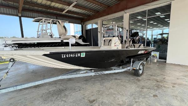 Xpress XP20CC Center Console Fishing Bay Trailerable boat cover heavy duty