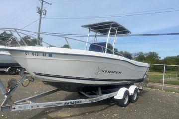2000 Seaswirl Striper 18.5