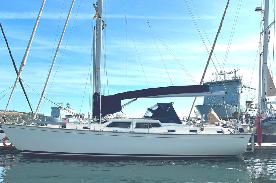 2011 Rustler 44
