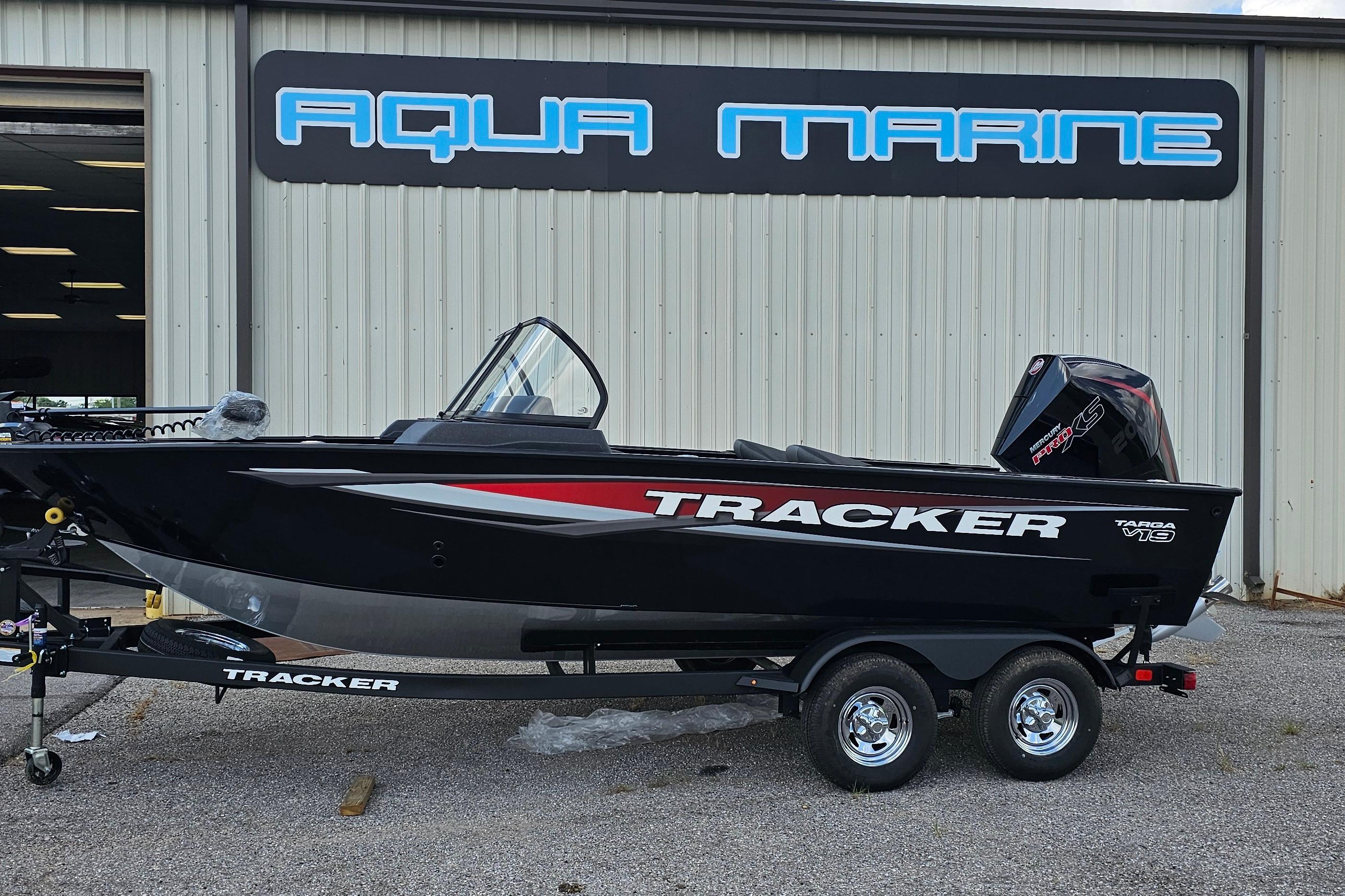 2026 Tracker Targa V-19 Combo