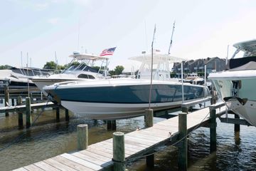 2008 Marlago Fs 35 Center Console Cuddy