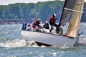 1987 Abbott 33