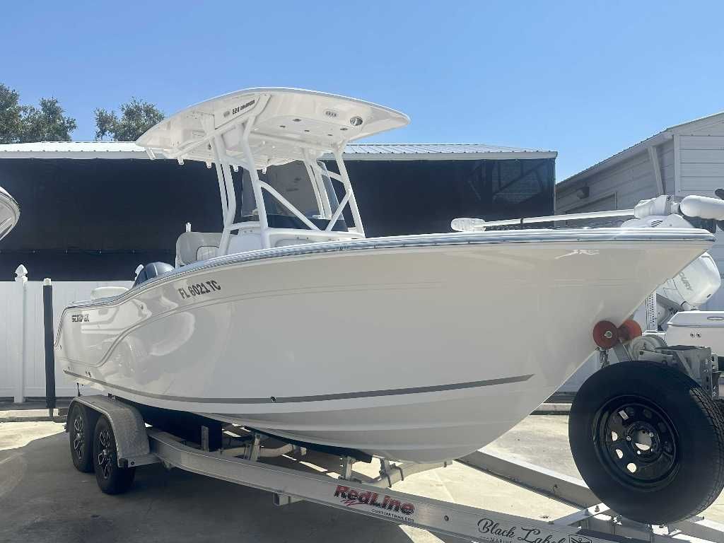 Sea Fox 228 Commander