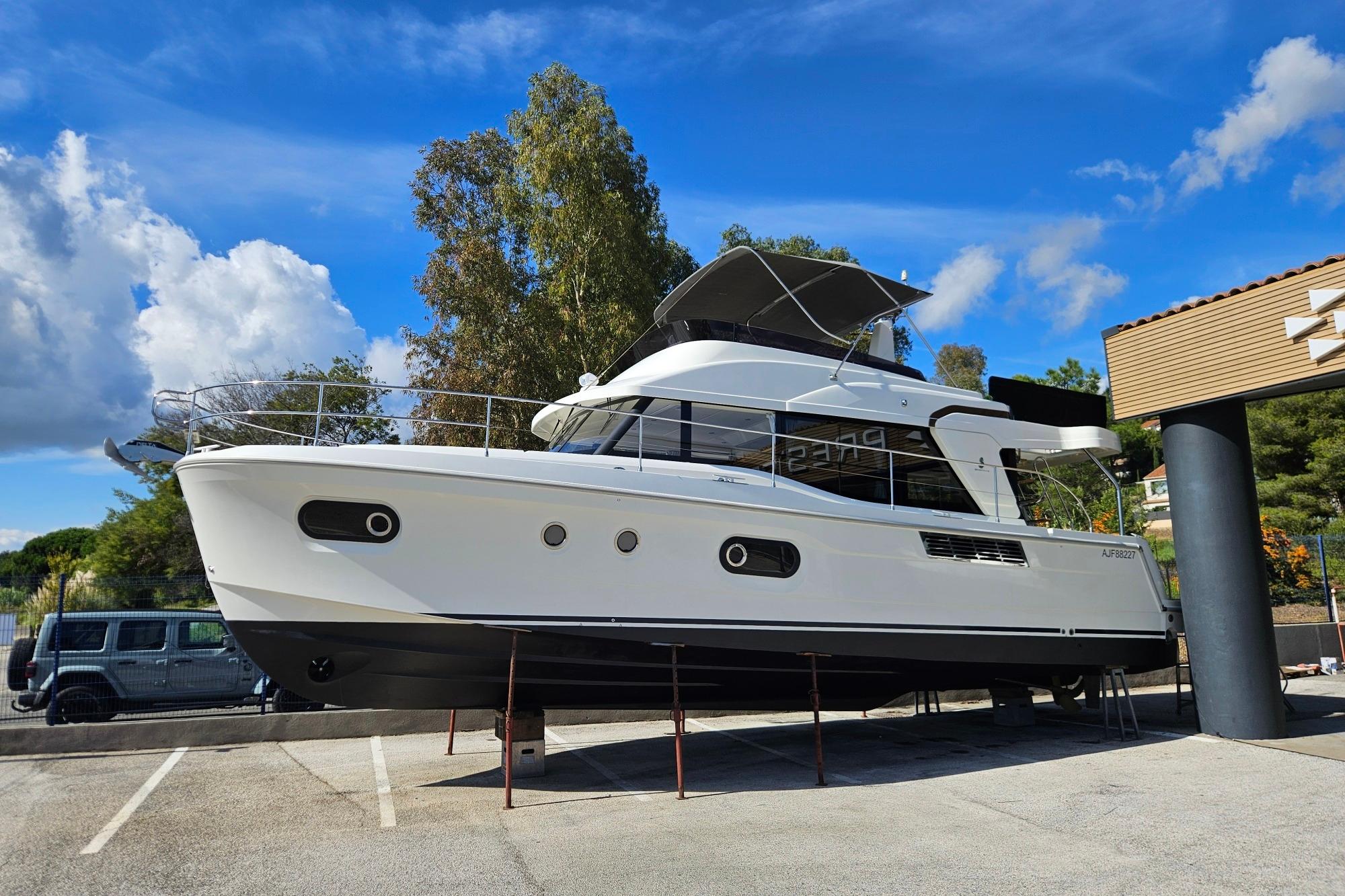 2019 Beneteau Swift Trawler 47
