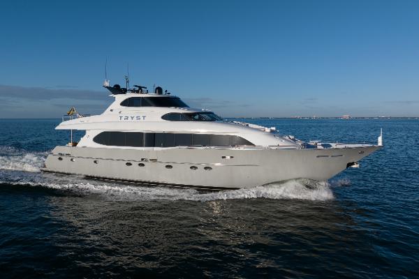 Lazzara GSSL Tryst 94'/ 28.65m Lazzara