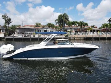 2021 Sea Ray SDX 290 Outboard