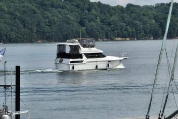 1988 Carver 3807 Aft Cabin Motor Yacht