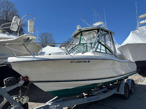 1998 Pursuit 2460 Denali