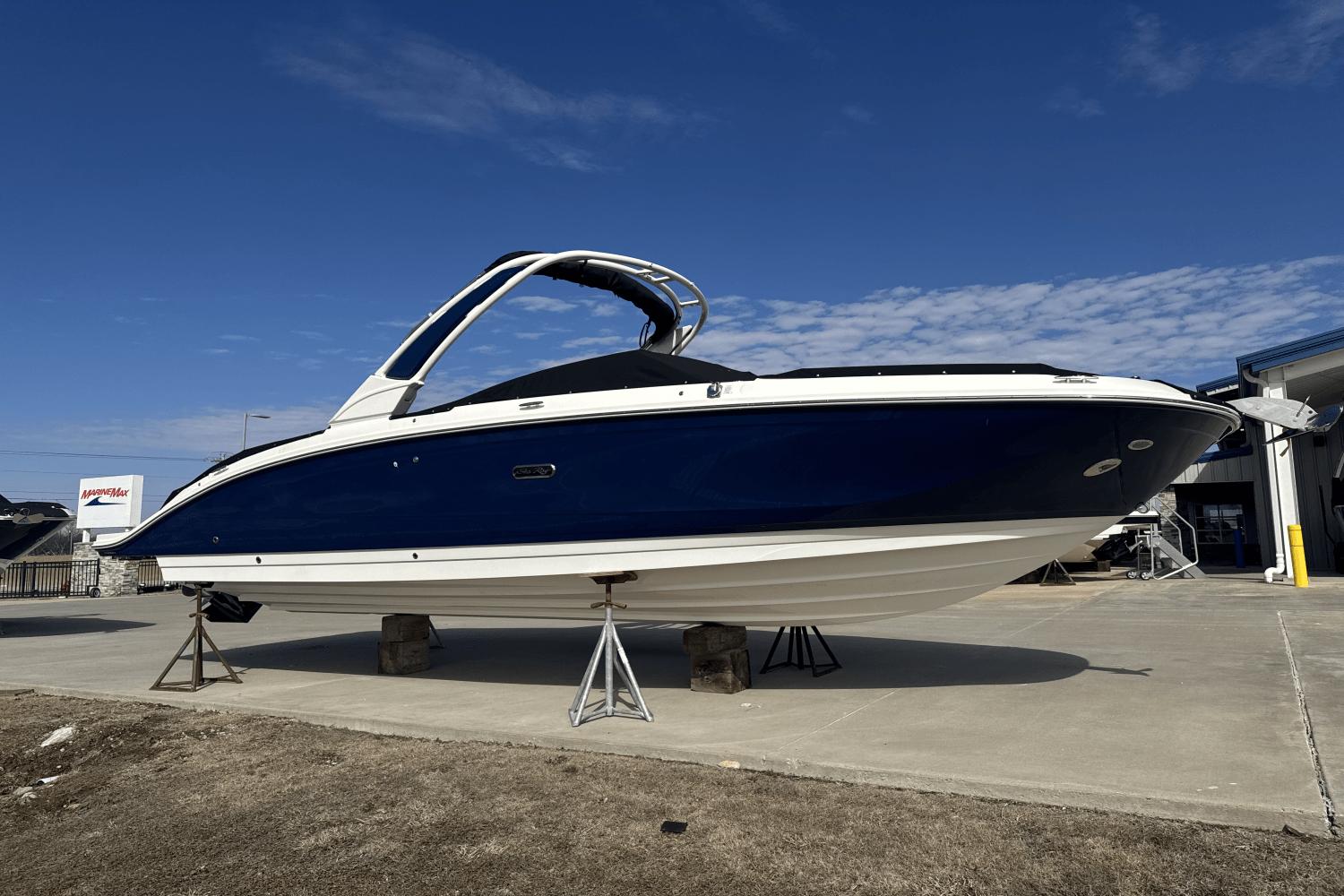 Sea Ray SDX 290