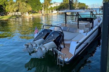 2023 Axopar 37 Sun-Top