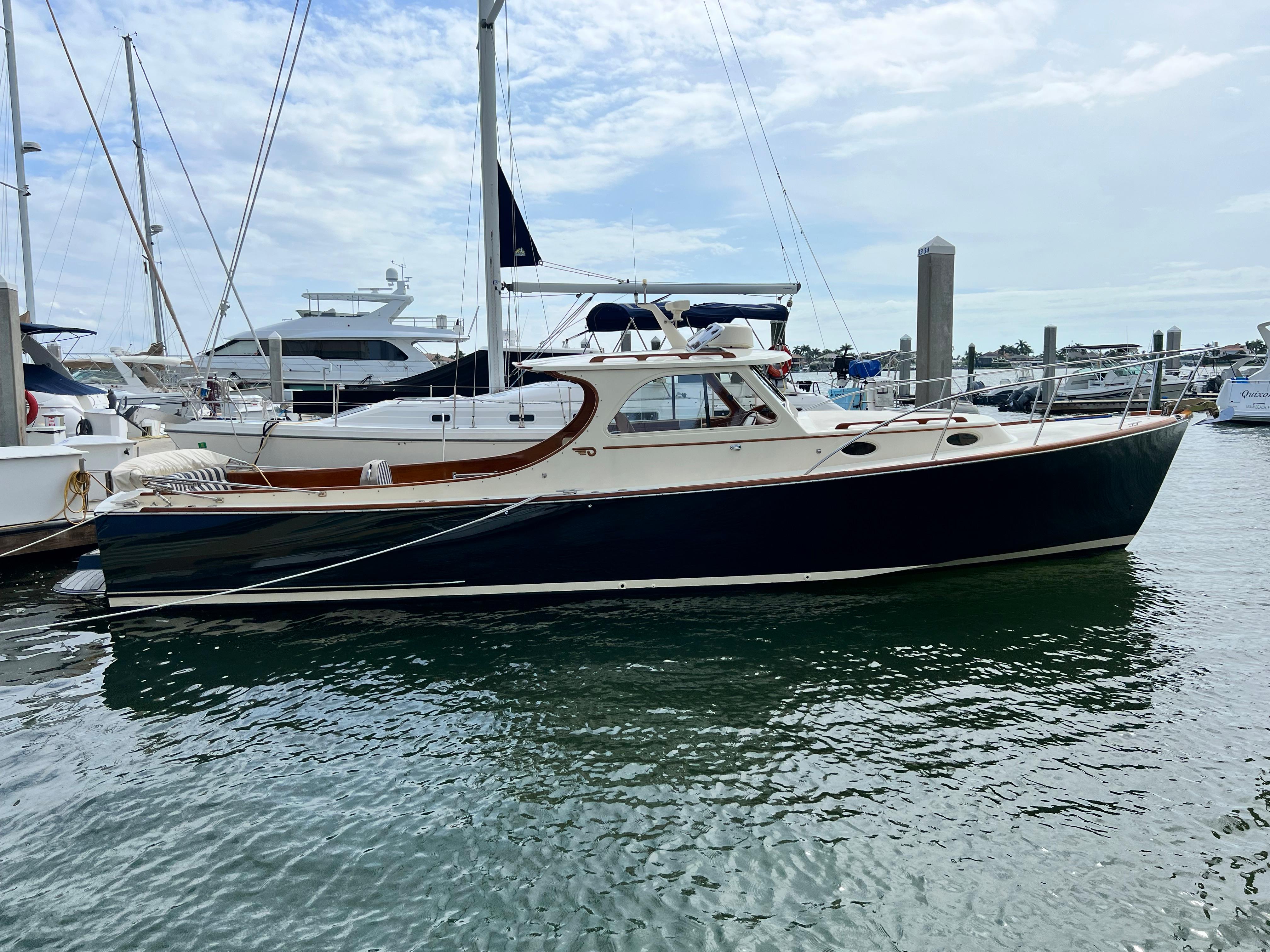 2000 Hinckley Picnic Boat Classic, Naples Florida - boats.com