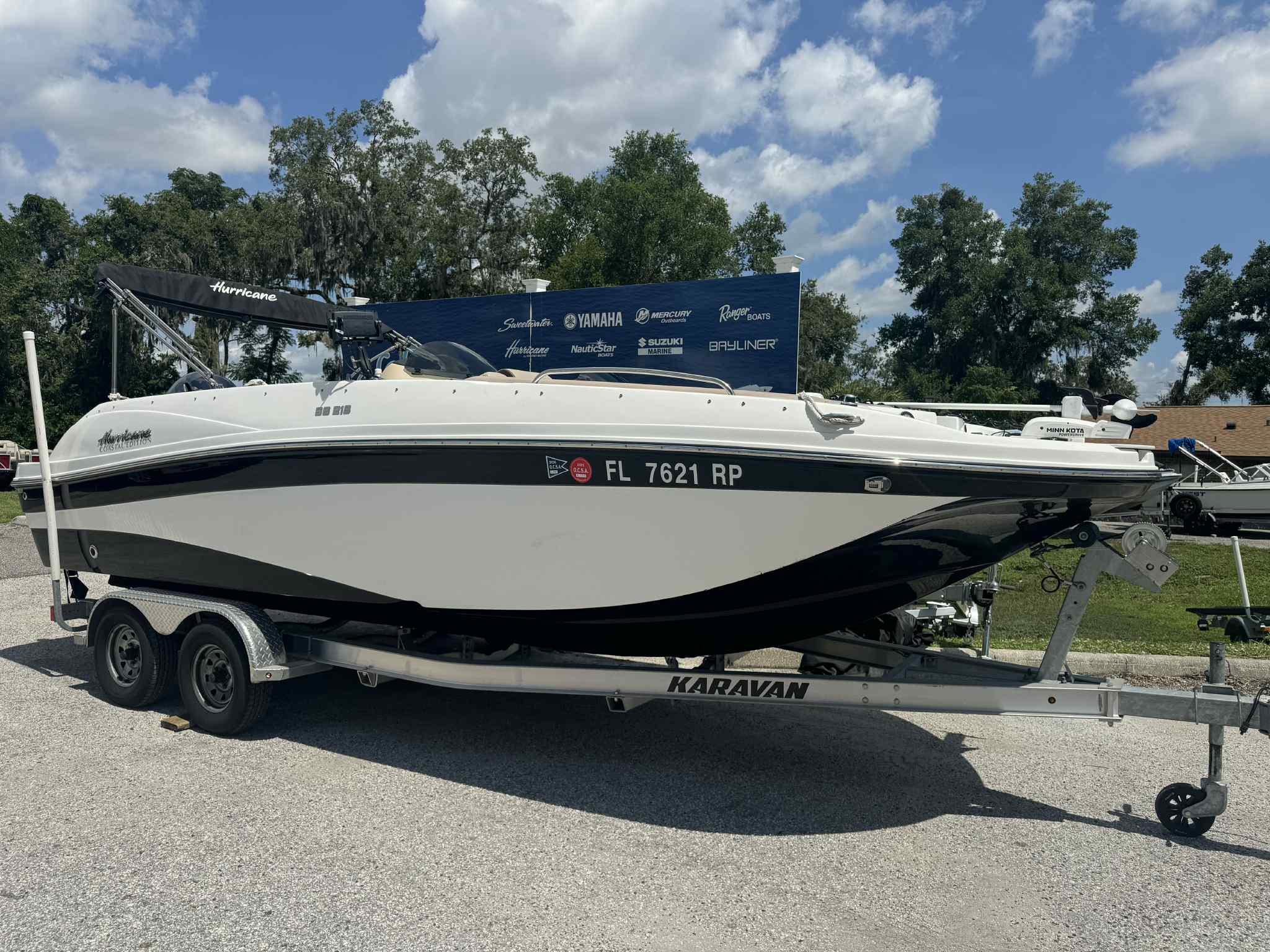 2018 Hurricane Sundeck Sport 218 OB
