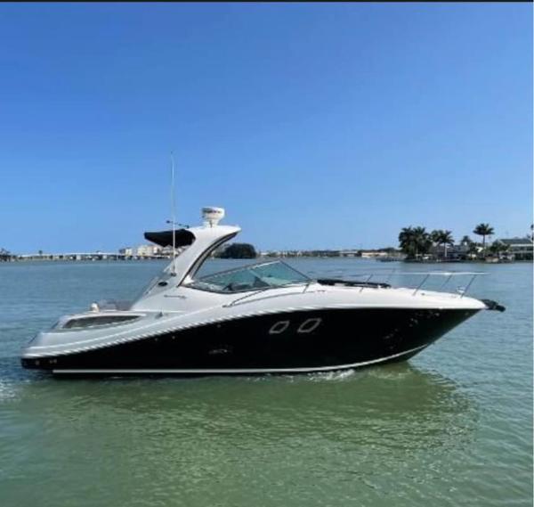 2013 Sea Ray 330 Sundancer