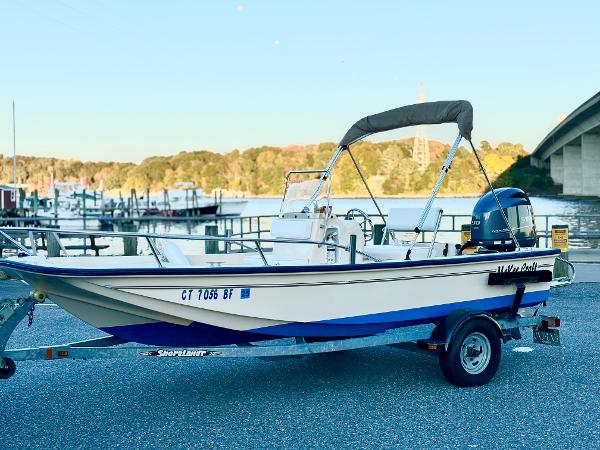 2001 McKee Craft Waypoint 16