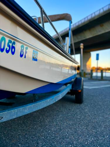 2001 McKee Craft Waypoint 16