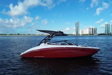 2016 Yamaha Boats 242 Limited S E-Series