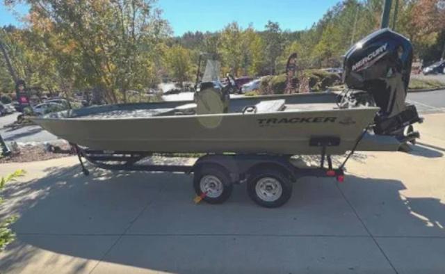 2025 Tracker Grizzly 2072 CC