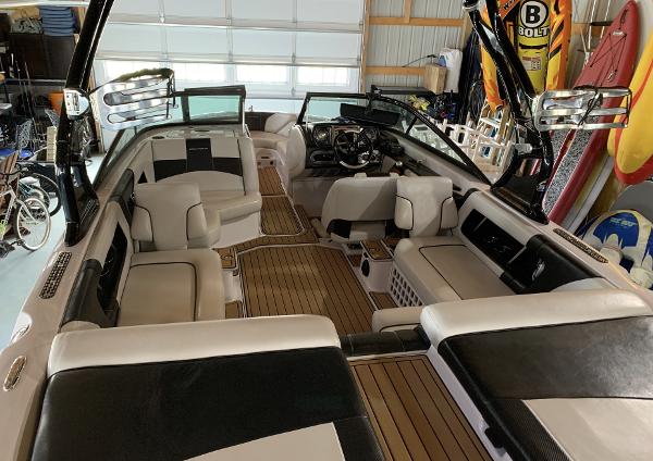 2010 Nautique 230 Super Air Nautique