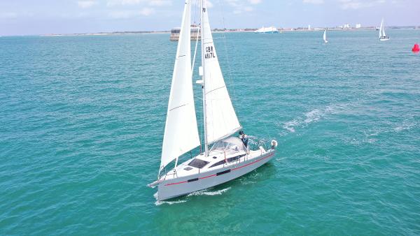 2018 RM Yachts 1070