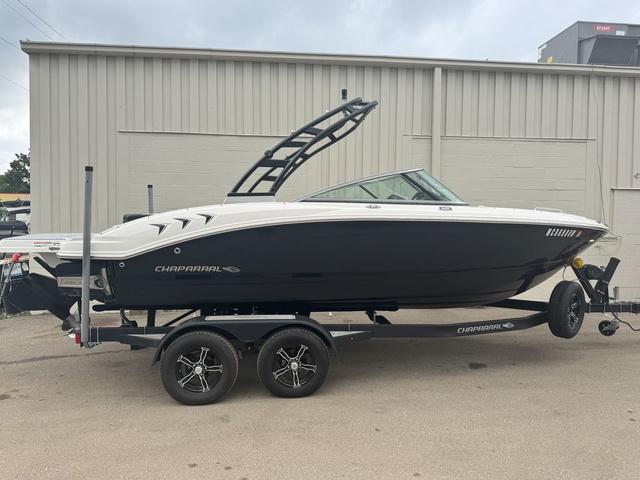 2022 Chaparral 21 Surf