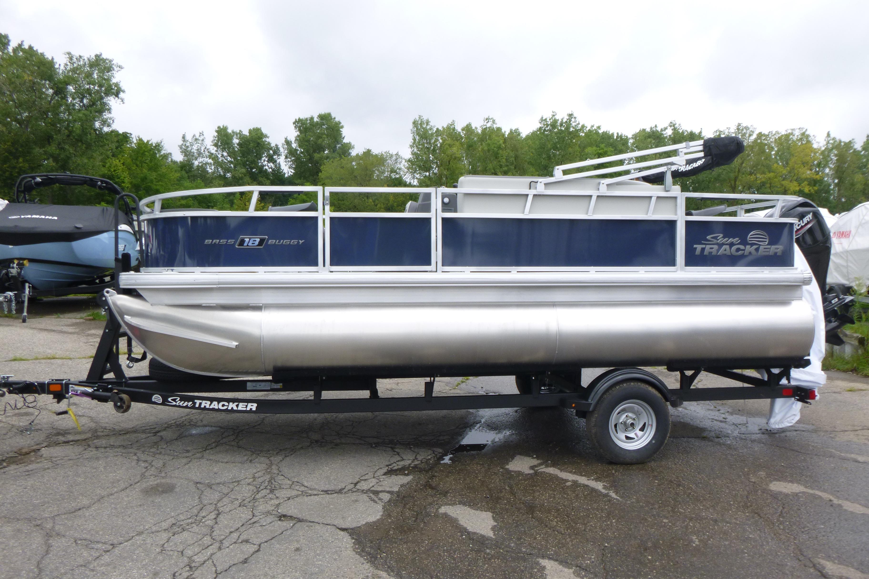 2026 Sun Tracker Bass Buggy 18 DLX