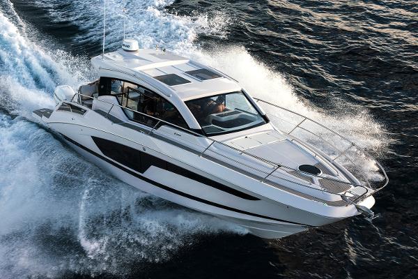 2020 Four Winns Vista 355 Coupe OB