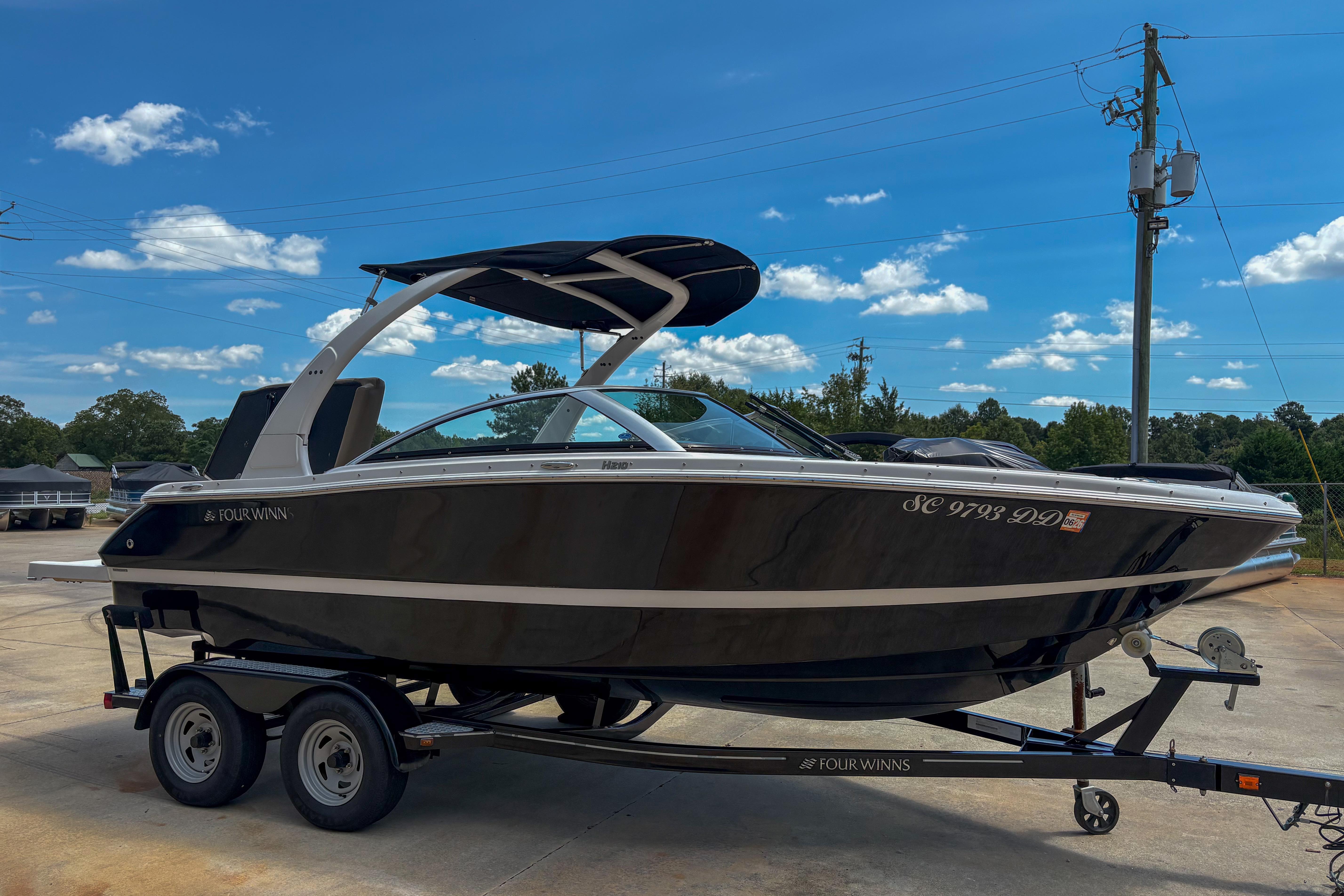 2016 Four Winns H210
