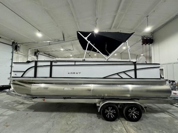 2024 Crest Classic LX 220