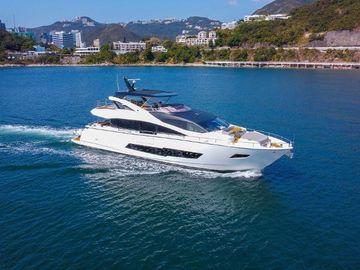 2016 Sunseeker 86 Yacht