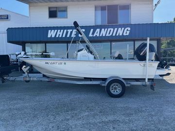 2022 Boston Whaler 170 Montauk